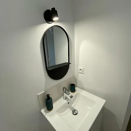 Au Coeur De Ville Laval  Room photo